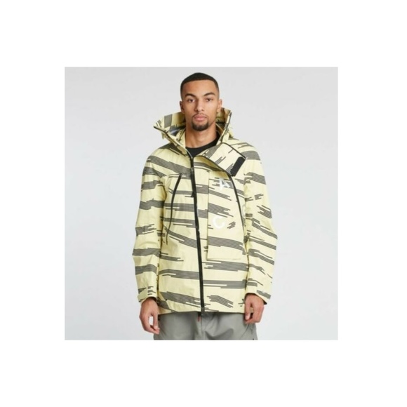 nike acg gore tex jacket yellow